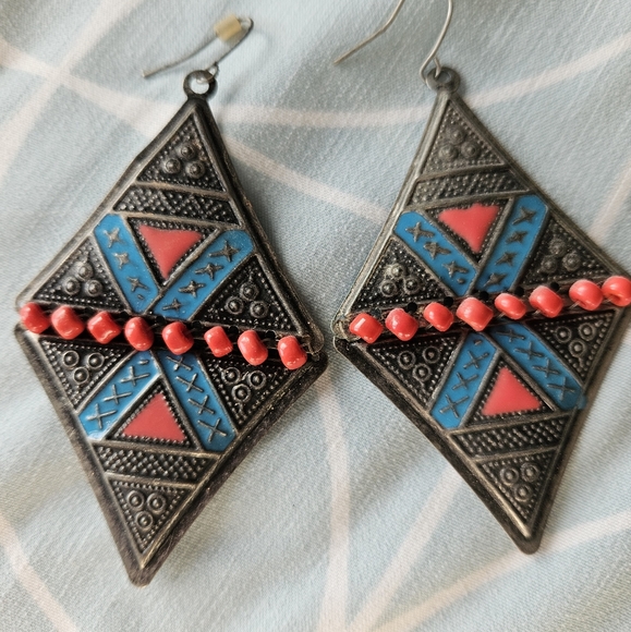 5 Bundle Earrings - Picture 2 of 6